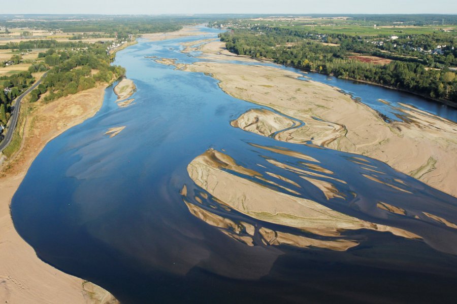 La Loire à Montsoreau, parc naturel régional Loire-Anjou-Touraine. Philippe DEVANNE - Shutterstock.com