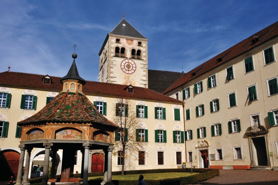 Abbaye de Novacella. lamio - Fotolia