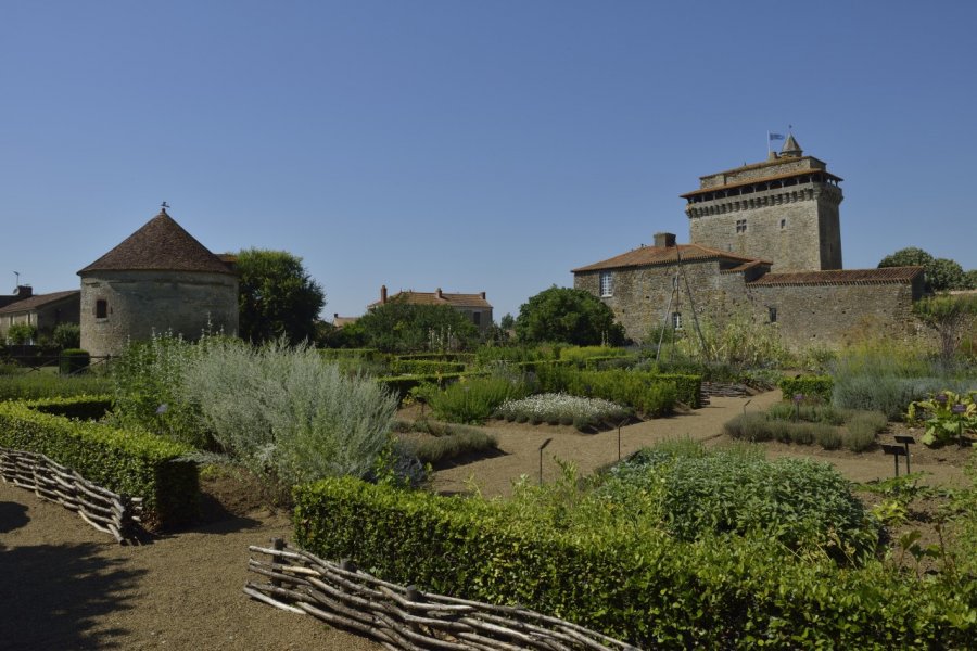 Donjon de Bazoges. Pascal Baudry - Sud Vendée Tourisme