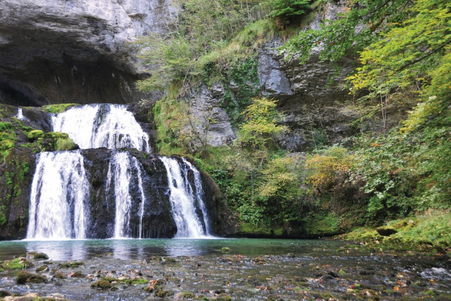 La source de la Loue Bobdu11 - Fotolia