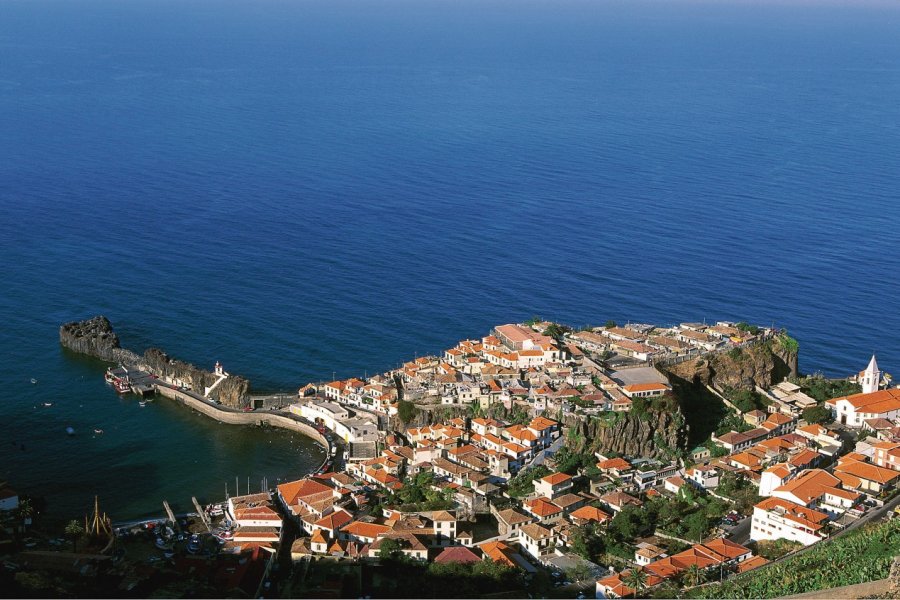 Survol de Câmara de Lobos. Author's Image