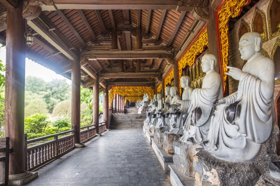 Pagode de Bai Dinh. Midori9813 - Shutterstock.com