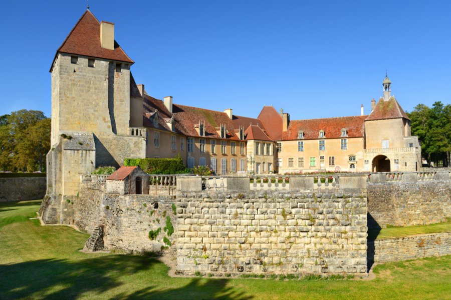 Le château d'Epoisses. Annette Schindler - Adobe Stock