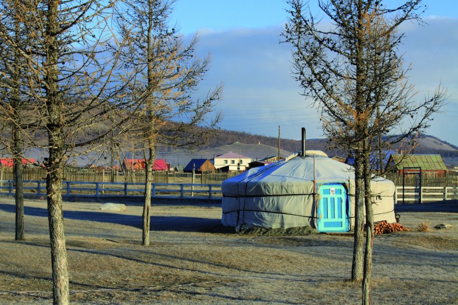 Camp de yourtes à Khtagal. Jérôme BOUCHAUD