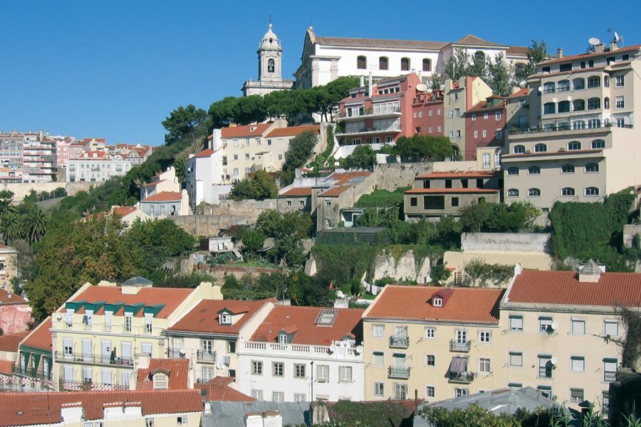 Vue des hauteurs de l'Alfama. Jean-Paul LABOURDETTE