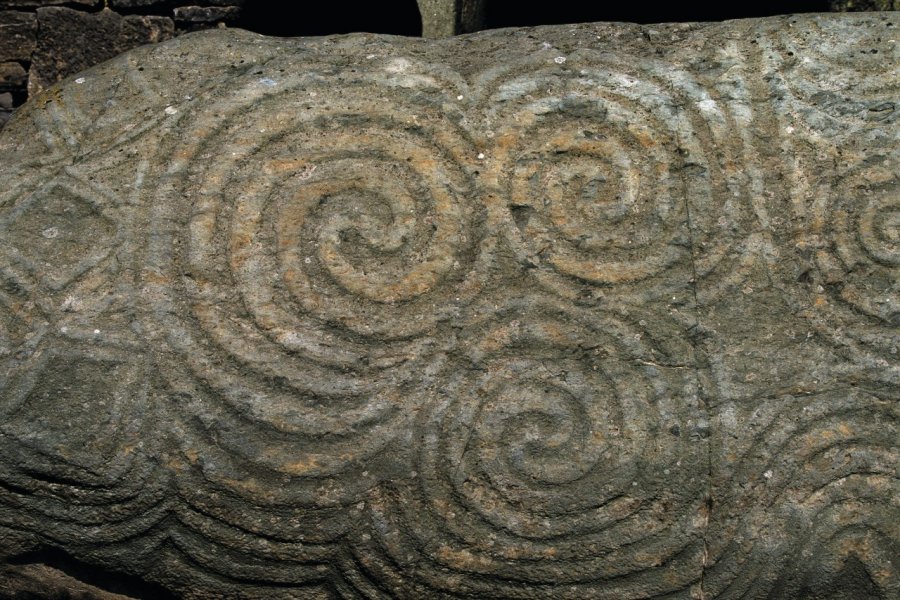 Drogheda, Boyne Valley, motifs sculptés sur un monolithe de Newgrange Author's Image