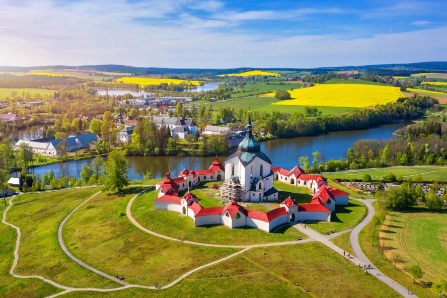 L'église Saint-Jean-Népomucène. DaLiu/Shutterstock.com