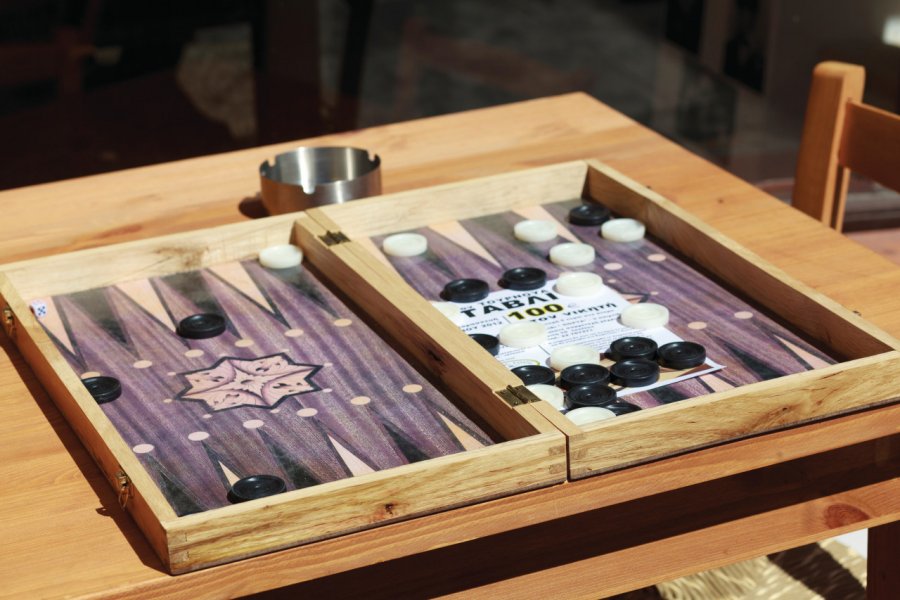 Backgammon. Julien HARDY - Author's Image