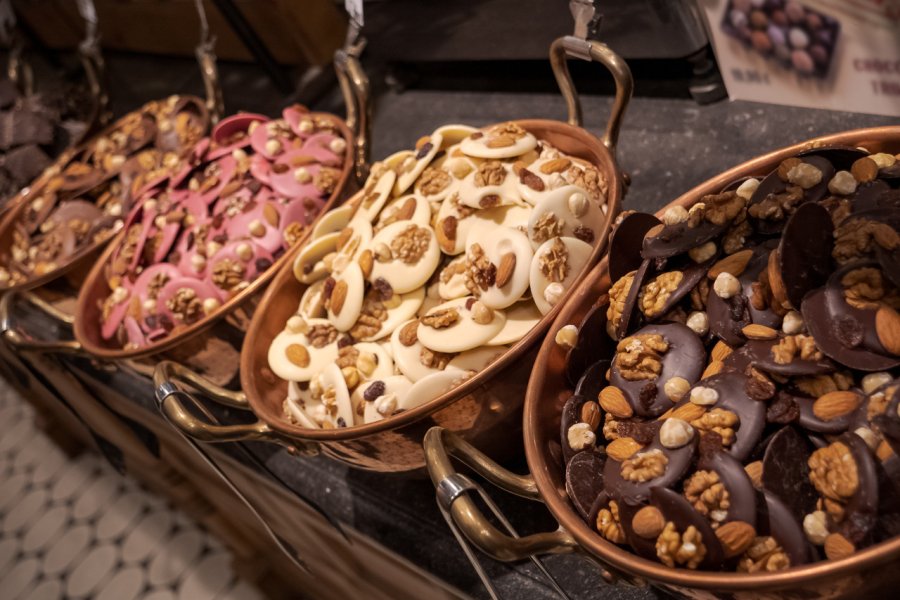 Sélection de chocolats à Bruges. (© Barry Neal - Shutterstock.com))