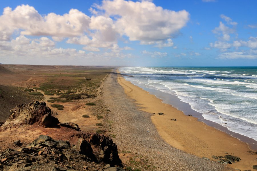 Plage blanche. Campofant - Shutterstock.com