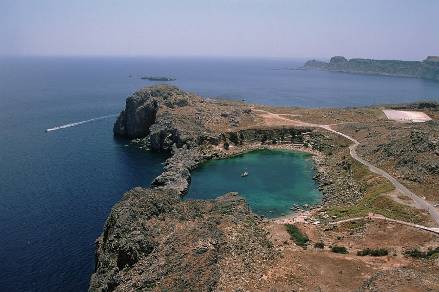 Vue sur l'île de Rhodes. Author's Image