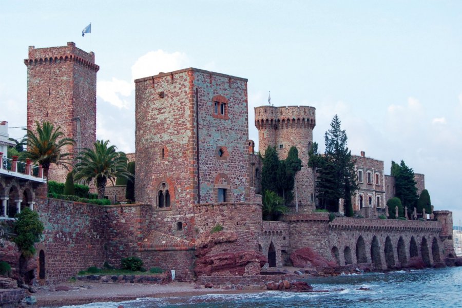 Le château de la Napoule Fred - Fotolia