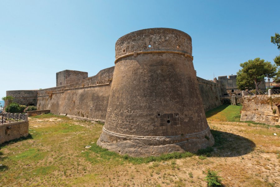 Castello Svevo de Manfredonia. clodio - iStockphoto.com