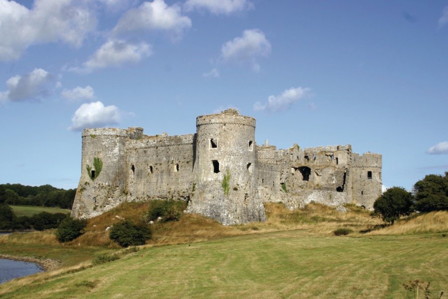 Carew Castle lcoccia - iStockphoto.com