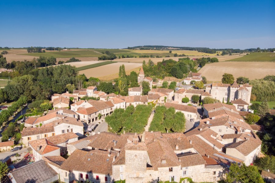 La bastide ronde de Fourcès. B. Piccoli - stock.adobe.com