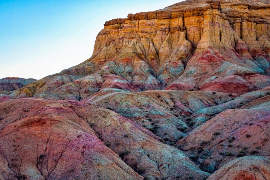 Formations rocheuses de Tsagaan Tsavyn, désert de Gobi. Daniel Andis - Shutterstock.com