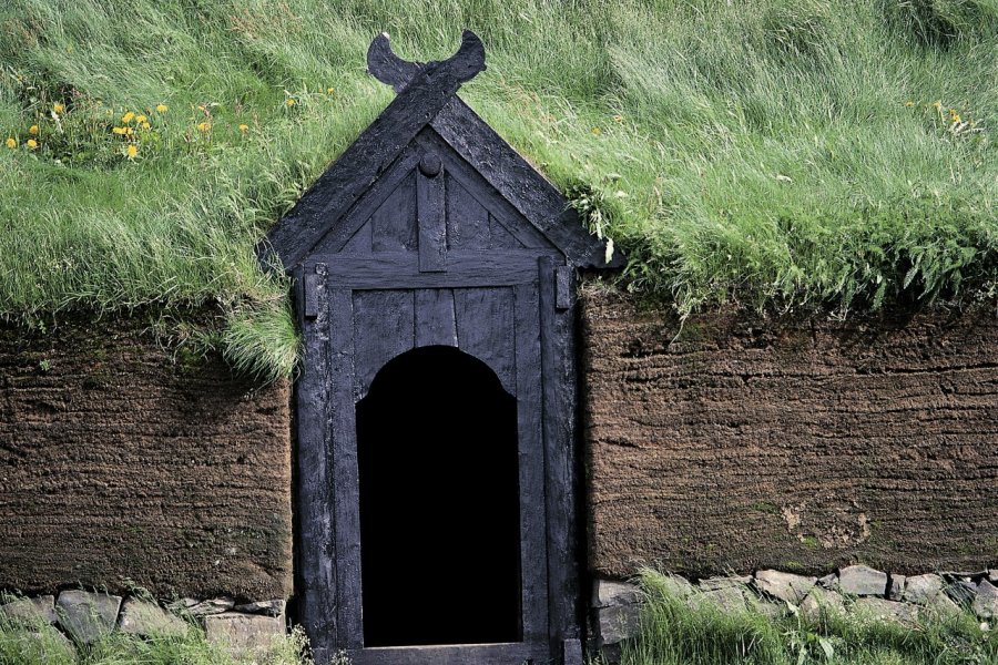 Entrée d'une ferme viking. Thierry Lauzun - Iconotec