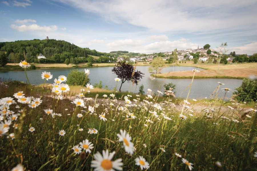 Le lac de la Tour-d'Auvergne. (© OTSA))