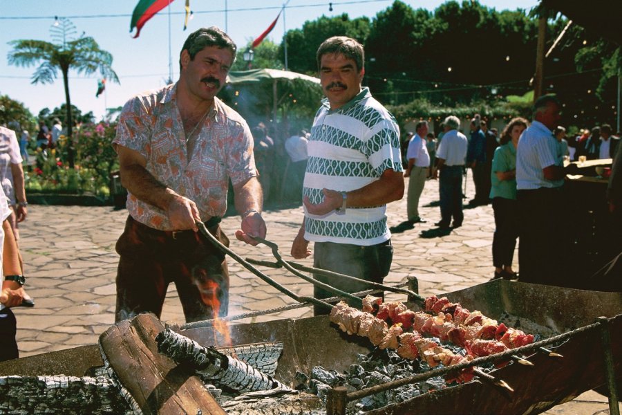 Barbecue partie à Camacha. Author's Image