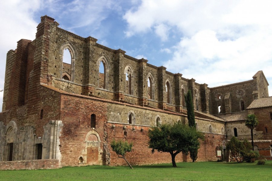 Impressionnantes ruines de l'abbaye de San Galgano. Muriel PARENT