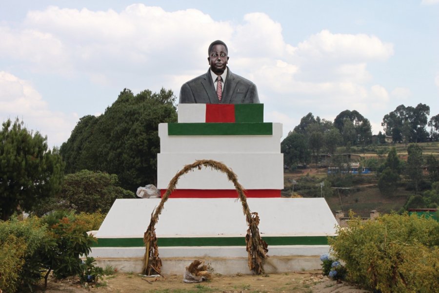 Monument Rwagasore à Kayanza. Pierre DUMONT