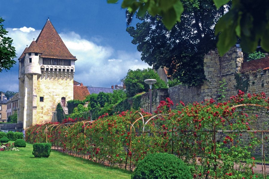Porte de la Croux VALÉRY D'AMBOISE