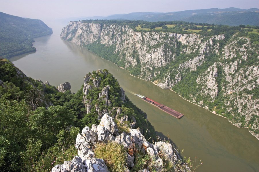 Le Danube dans le défilé de Kazan. National Tourism Organisation of Serbia
