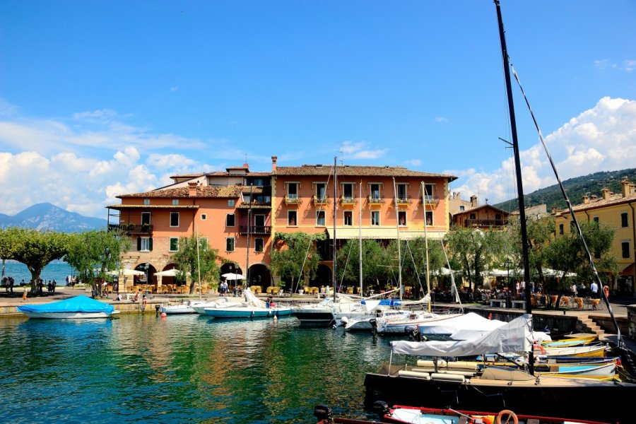 Torri del Benaco. Bildagentur Zoonar GmbH - Shutterstock.com