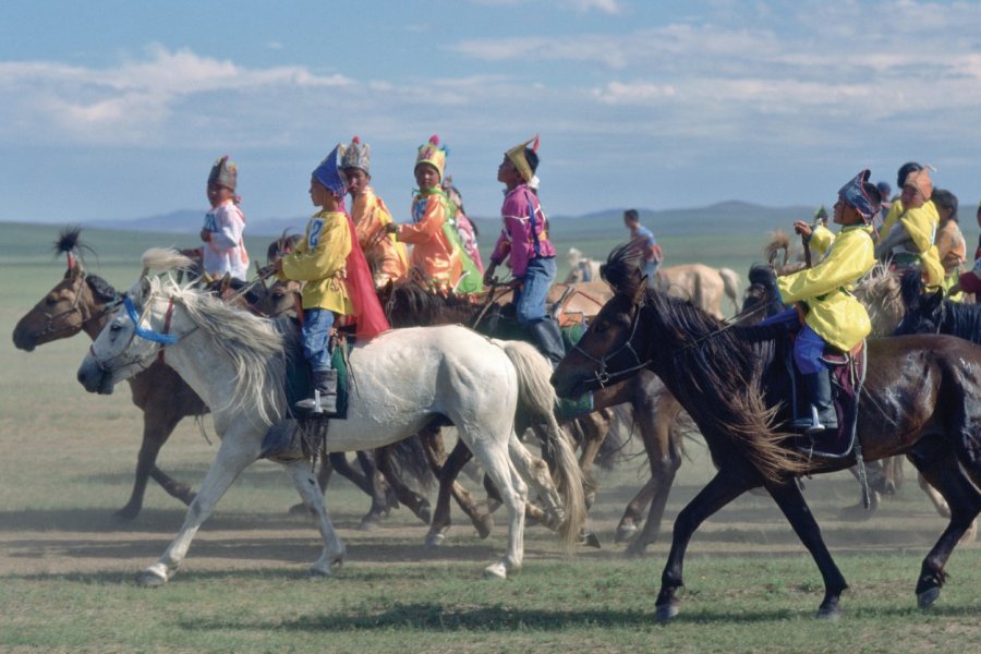 Öndörkhaan, fêtes du Naadam. Eric Martin - Iconotec