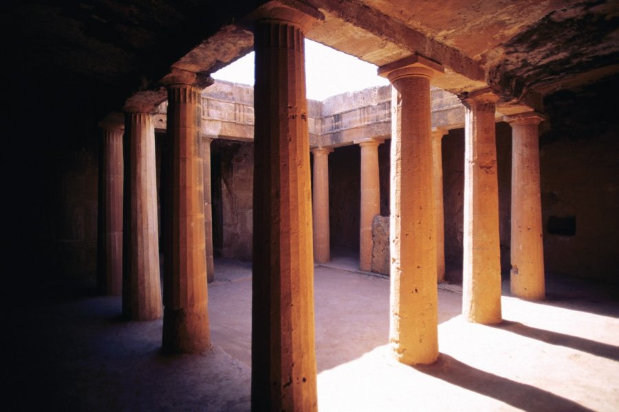Salle à colonnes des tombeaux des rois. Author's Image