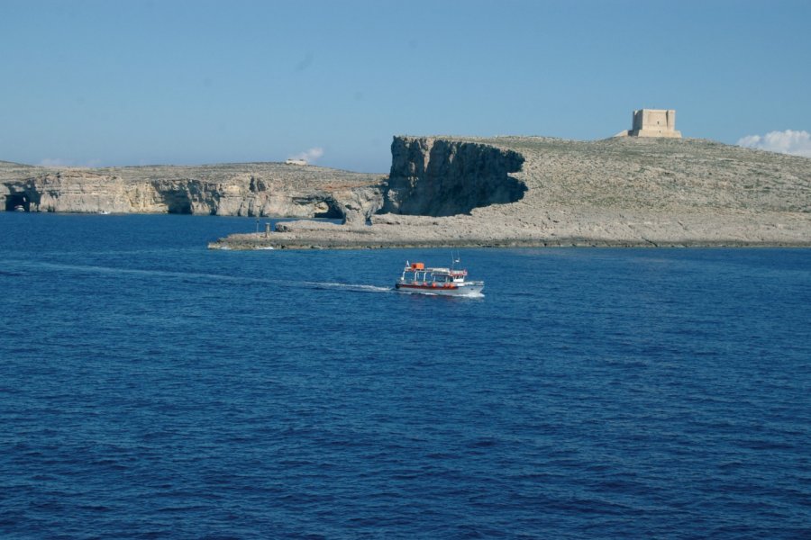 Falaises de la côte ouest. Stéphan SZEREMETA