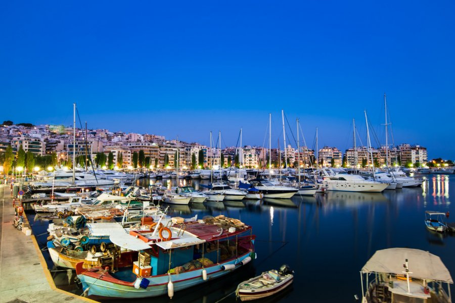 La Marina Zea, Le Pirée. Wisarut_ch / Shutterstock.com