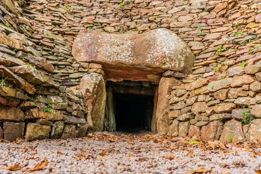 Le site de la Hougue Bie. Johncw41 - Shutterstock.com