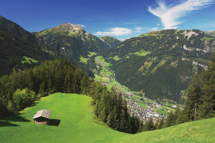 Vue aérienne de la ville de Mayrhofen. Milda79 - iStockphoto