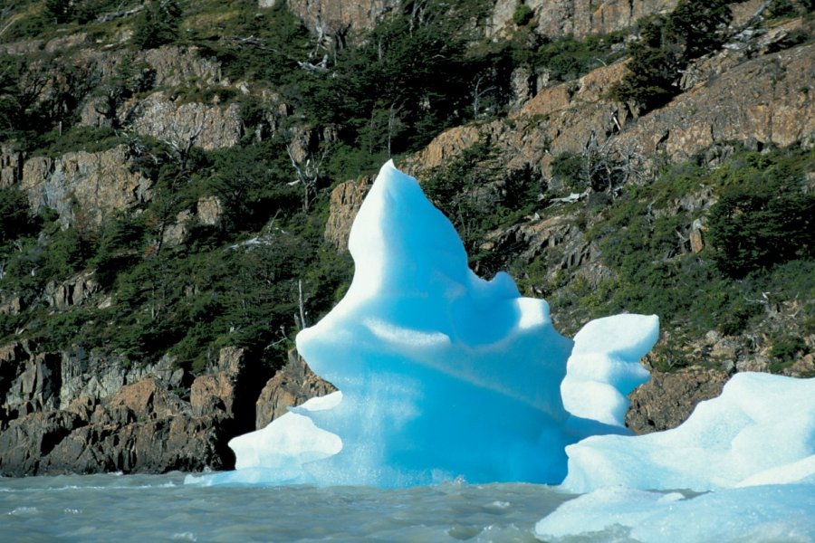 Bloc de glace flottant. H.Fougère - Iconotec