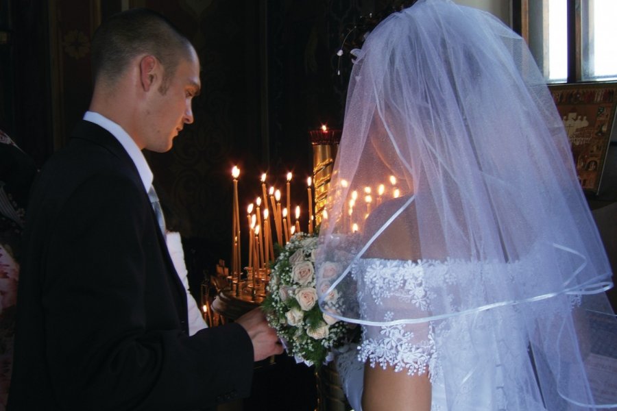 Jeunes mariés dans la chapelle Saint-Nicolas Stéphan SZEREMETA