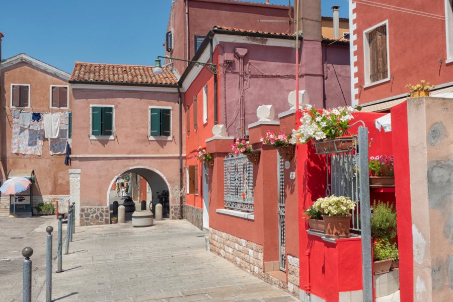 Petit village typique de l'île de Pellestrina. FEDELE FERRARA - Shutterstock.com