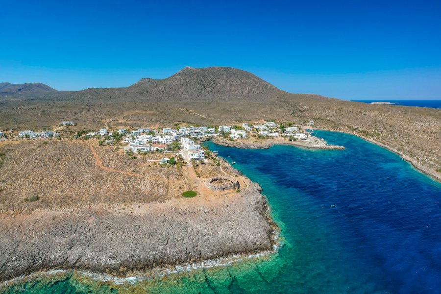 La baie d'Avlemonas, sur l'île de Cythere. PitK - Shutterstock.com