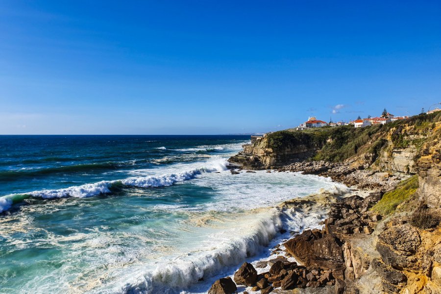 Praia das Maças. Ponderful Pictures - Shutterstock.com