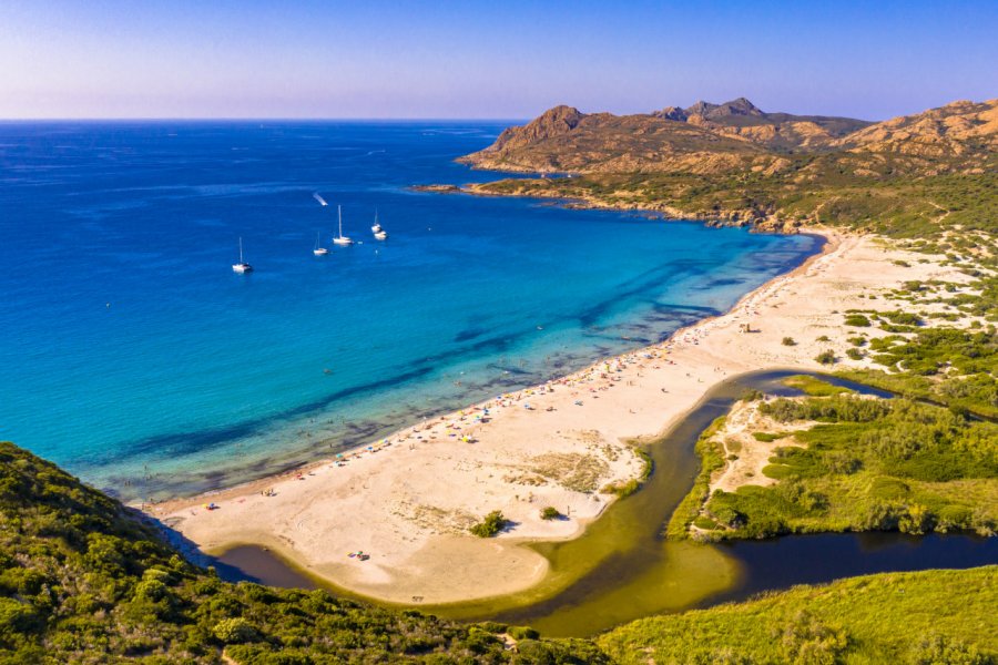 La plage d'Ostriconi. Rudmer Zwerver - Shutterstock.com