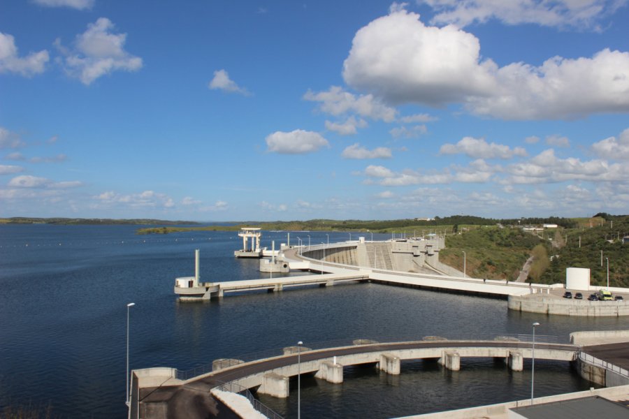 Barrage d'Alqueva. Bureau de Promotion Touristique de l'Alentejo