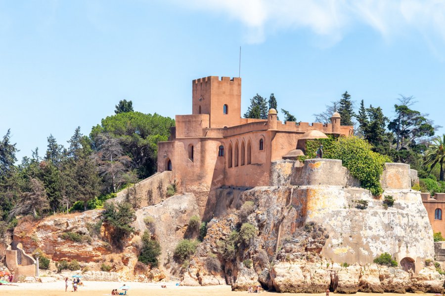 Fort São João do Arade. agsaz - SHutterstock.com