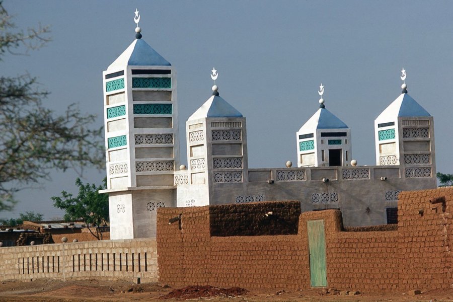 Mosquée dans les environs d'Ouahigouya. Robert_Ford - iStockphoto