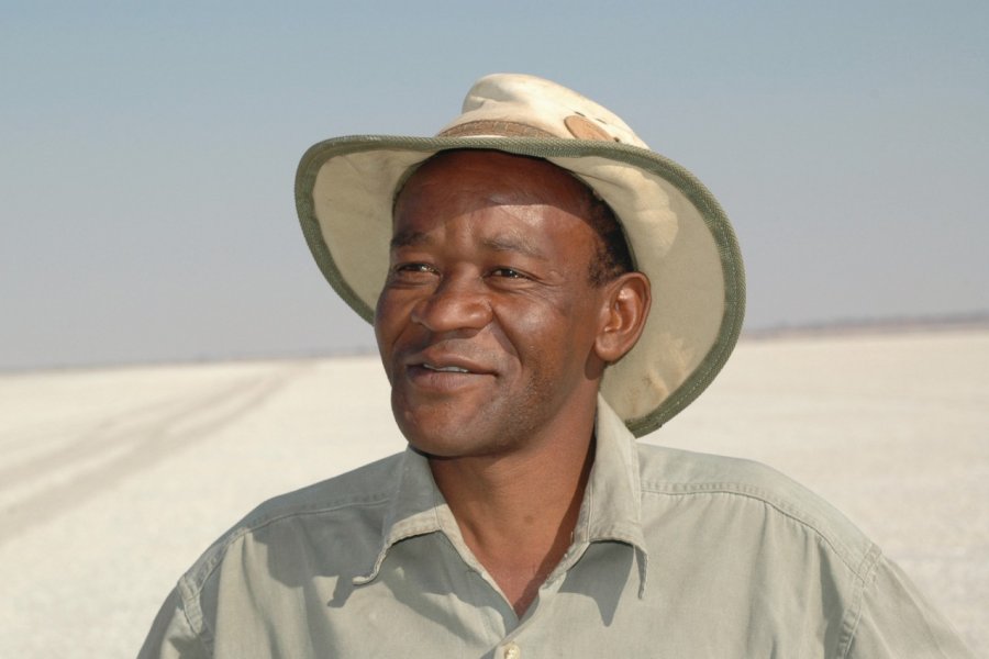 Ranger sur le Sowa Pan. Marie Gousseff / Julien Marchais