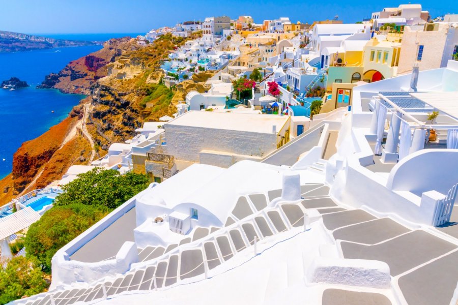 Oia. ImagIN.gr photography - Shutterstock.com