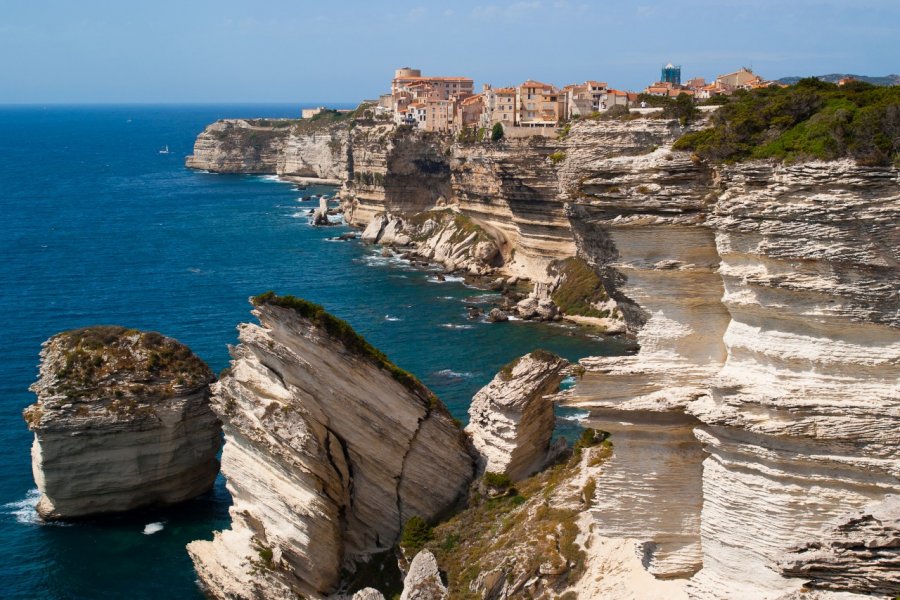 Vue sur Bonifacio. Irina Kuzmina - Shutterstock.com