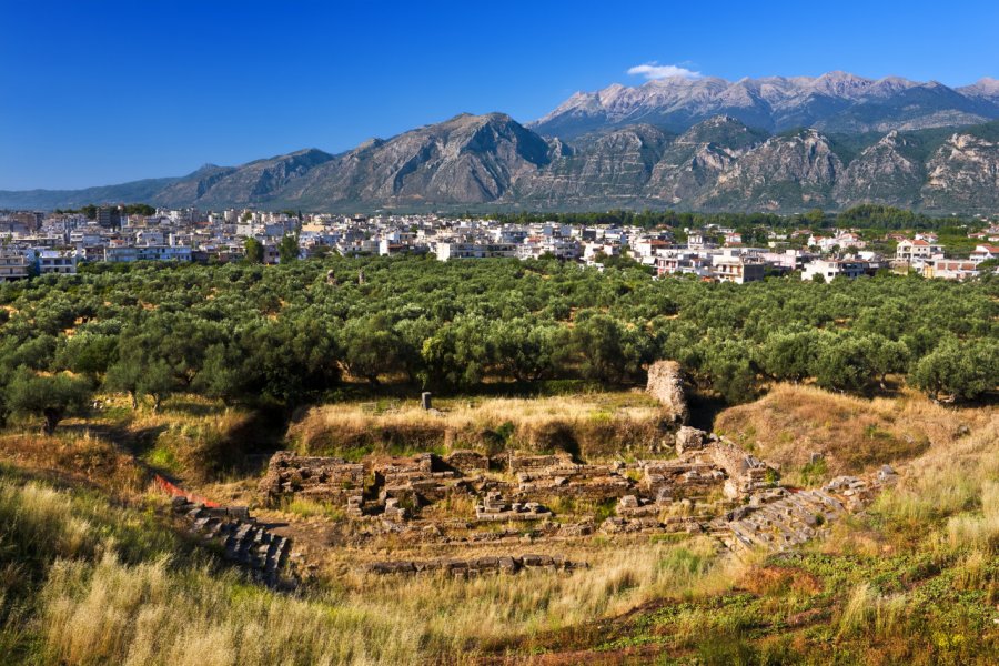 Ruines de la ville antique de Sparte. WitR / Adobe Stock