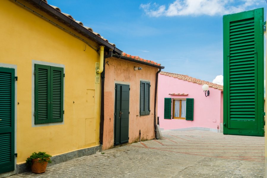 Maisons à Capoliveri. Marco Saracco - Shutterstock.com