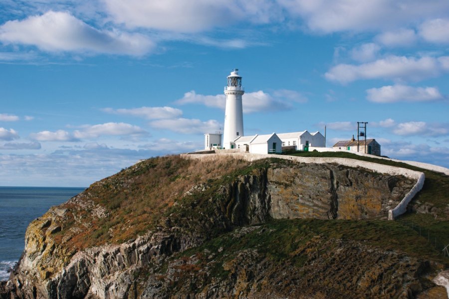 South Stack lighthouse JudiDicks - iStockphoto.com