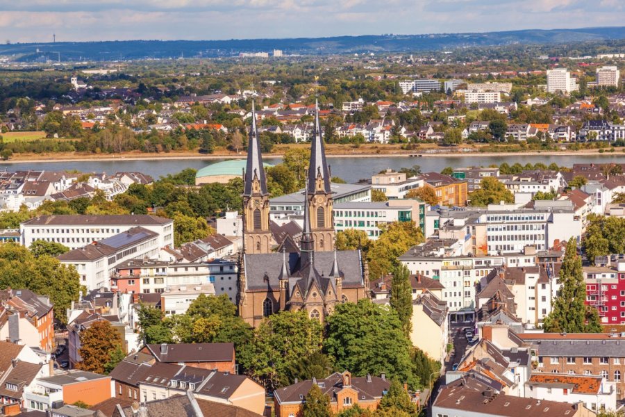 Vue sur la ville de Bonn. Meinzahn - iStockphoto